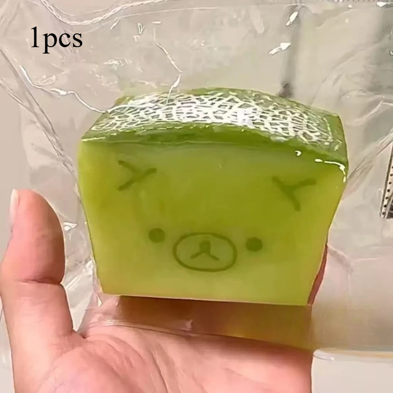 light green melon bear rilakku - Desk Setup Lighting reseña y precio